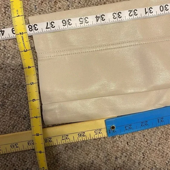 Aritzia Wilfred Beige Faux Leather Pants Women 00 High Rise Straight Work Travel - Picture 3 of 12